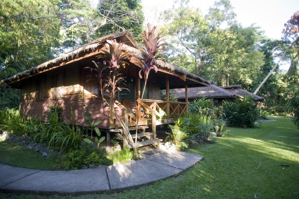 Walindi Plantation Resort Кимбе Экстерьер фото